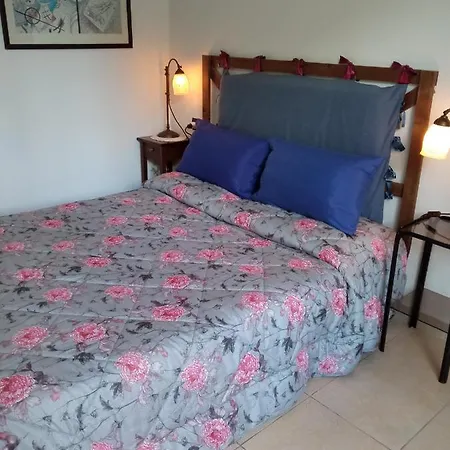 Homestay *